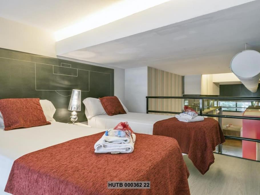 Alcam Futbol Pequeno Apartment Барселона Екстериор снимка